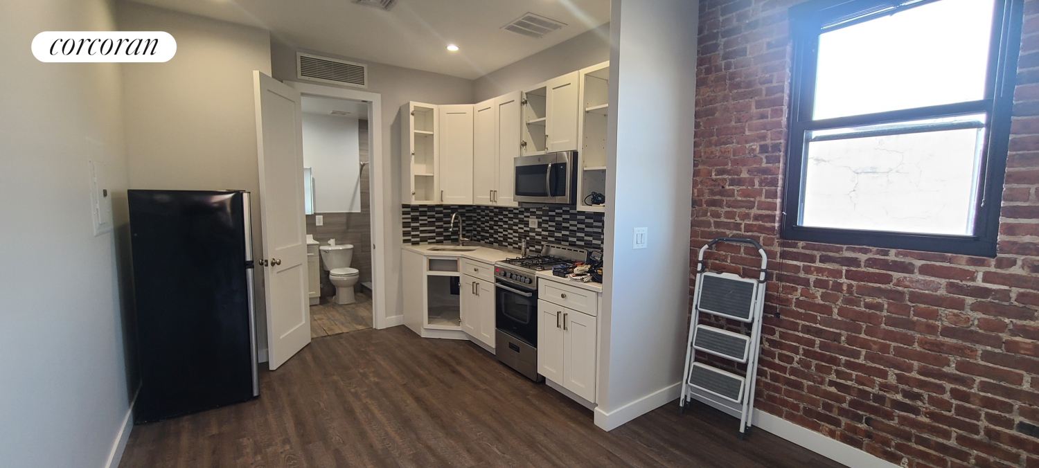 New York City Real Estate | View 354 Arlington Avenue, 3F | 2 Beds, 1 Bath