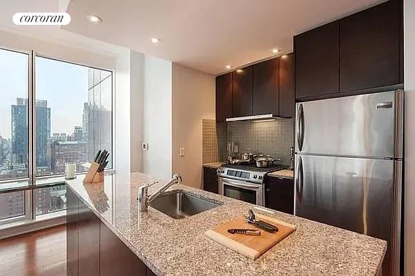 New York City Real Estate | View 306 West 48th Street, 25C | room 2