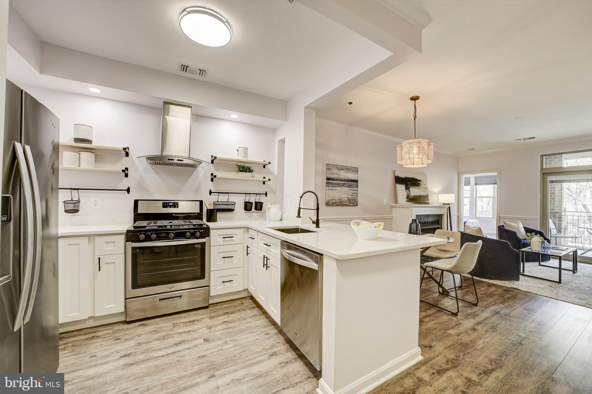 Washington Metro Area Real Estate | View 1860 Stratford Park Place, 212 | room 2