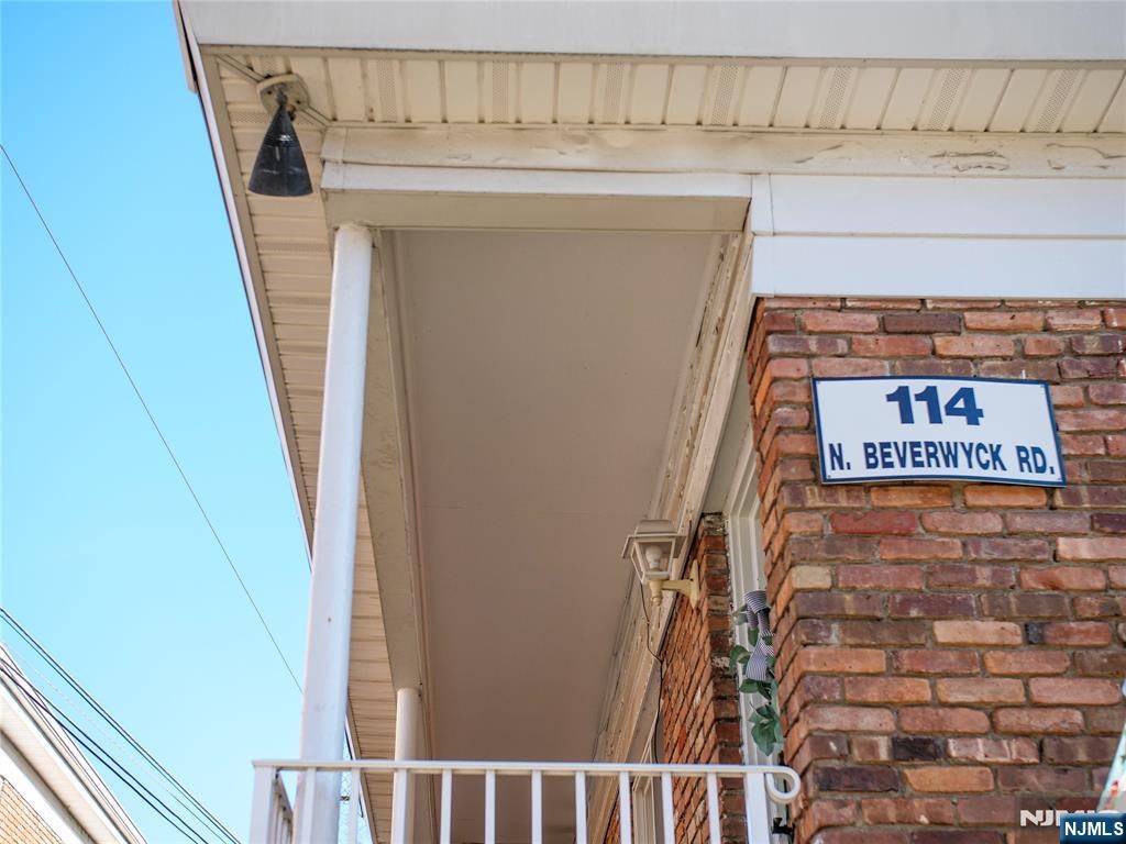Bergen County Real Estate | View 114 Beverwyck Road 12 | 1 Bed, 1 Bath